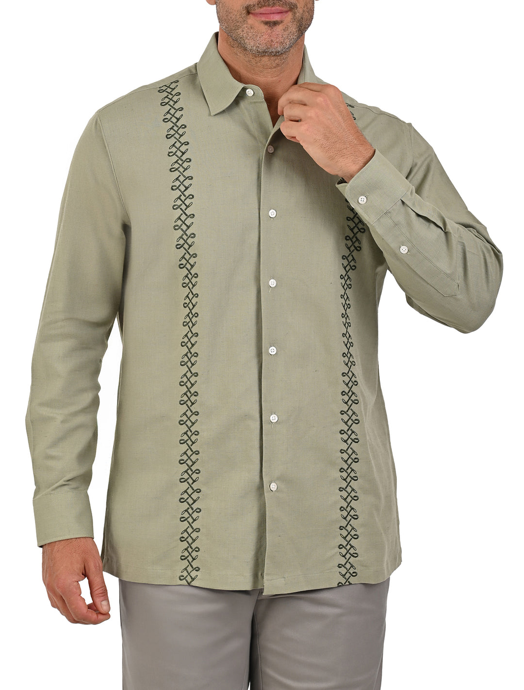 Guayamisa manga larga verde olivo con bordado decorativo para hombre, vista frontal - Ropa Flamingo