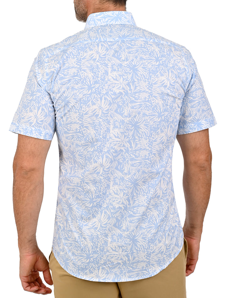 Vista trasera de camisa manga corta Calm celeste con estampado de hojas - Ropa Flamingo
