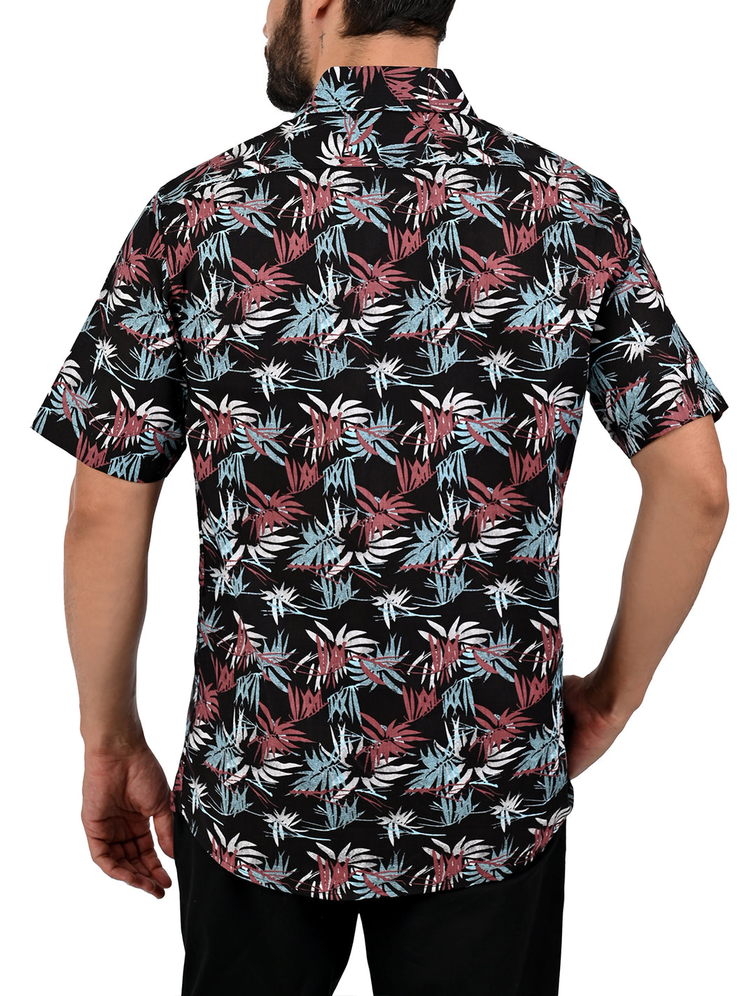 Vista trasera de camisa manga corta slim con estampado tropical colorido en negro - Ropa Flamingo