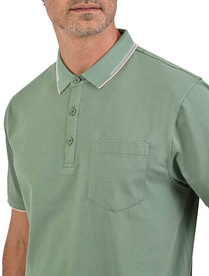 Polo Flamingo Linier Sorona negro para hombre, postura relajada vista frontal - Ropa Flamingo