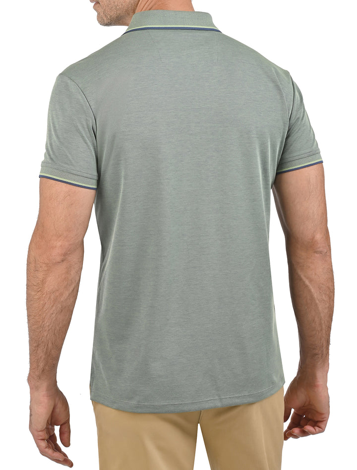 Vista trasera de polo de algodón Pima Peruano verde sage para hombre - Ropa Flamingo